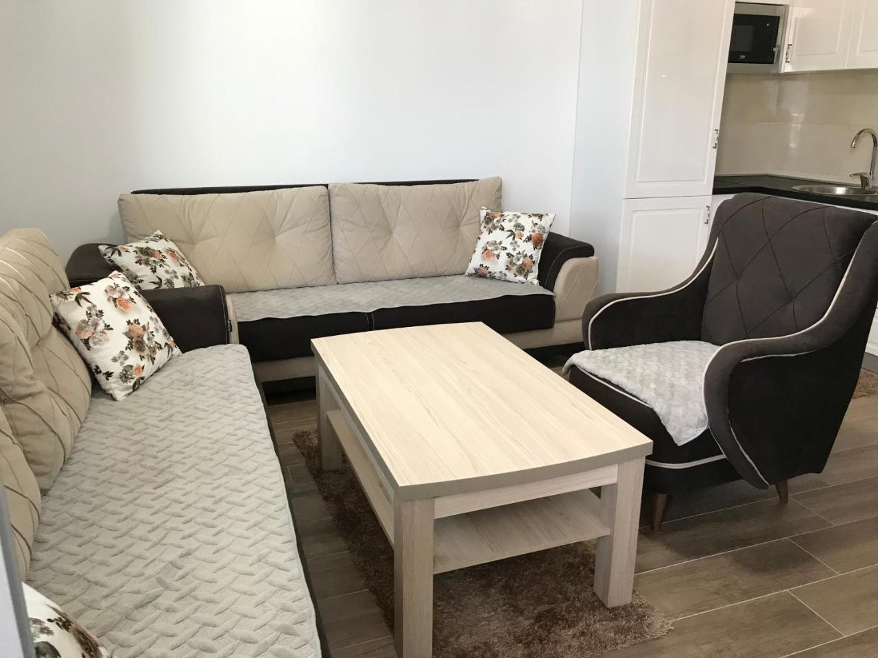 Apartmani Belma Dobra Voda Exteriör bild