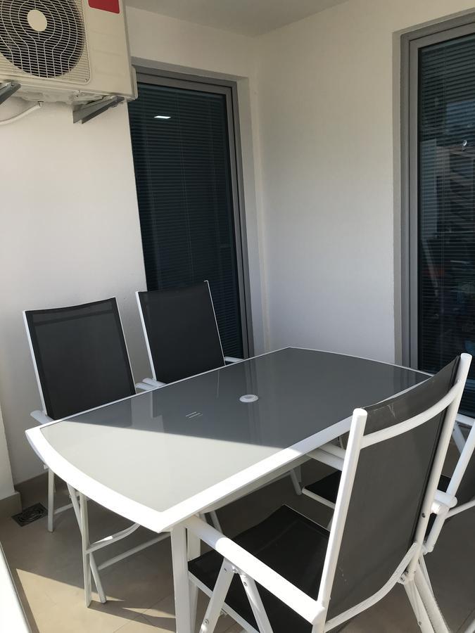 Apartmani Belma Dobra Voda Exteriör bild