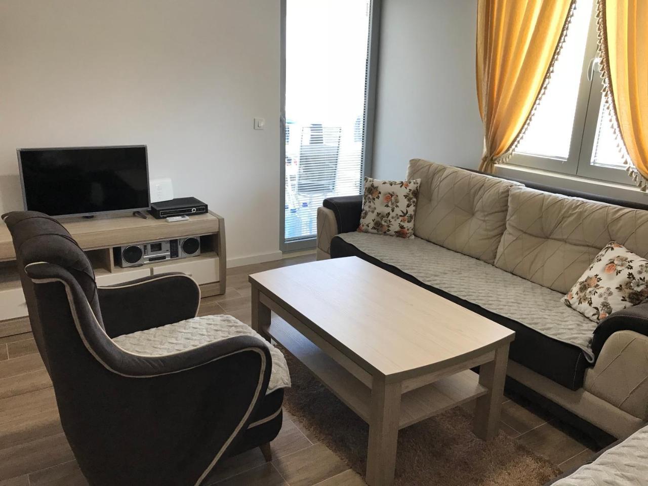 Apartmani Belma Dobra Voda Exteriör bild